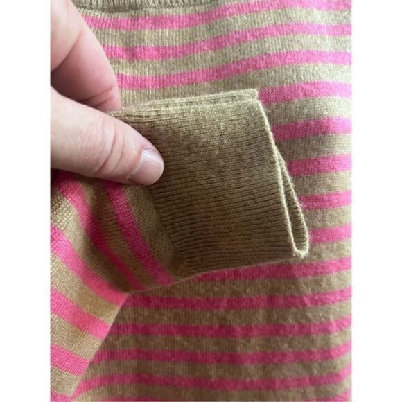 Gap Lightweight Pink and Tan Scoop Neck Crewneck Sweater. Size XS and fits small - Picture 5 of 5